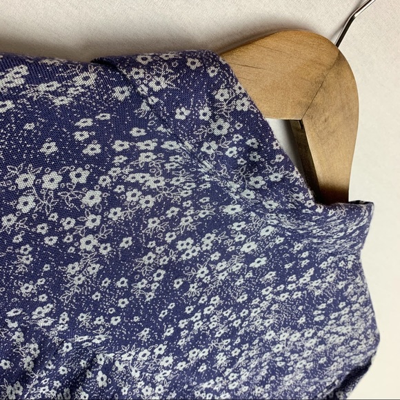 Mudd High Low Blue White Floral Button Soft Shirt - Picture 7 of 8